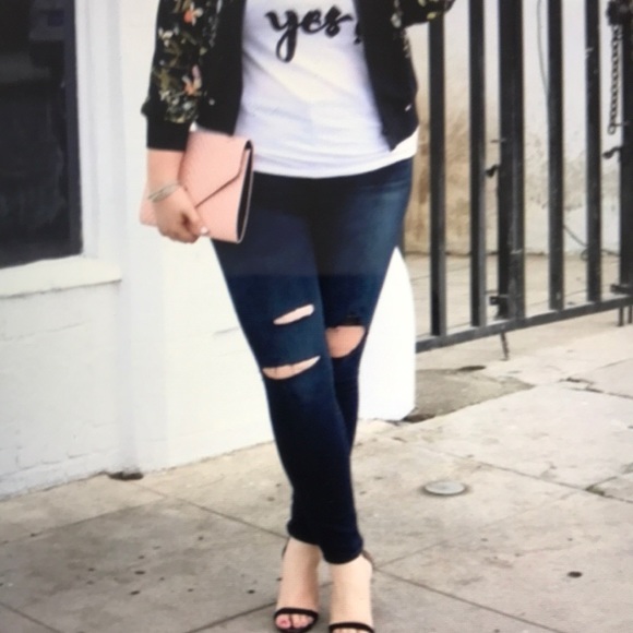 Good American Denim - Good American Plus Size Distressed Jeans NWT